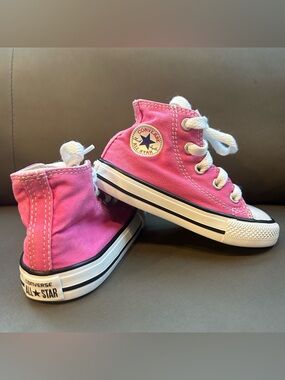 Converse Kids' Pink Chuck Taylor All Star High-Top Sneakers Sz 6